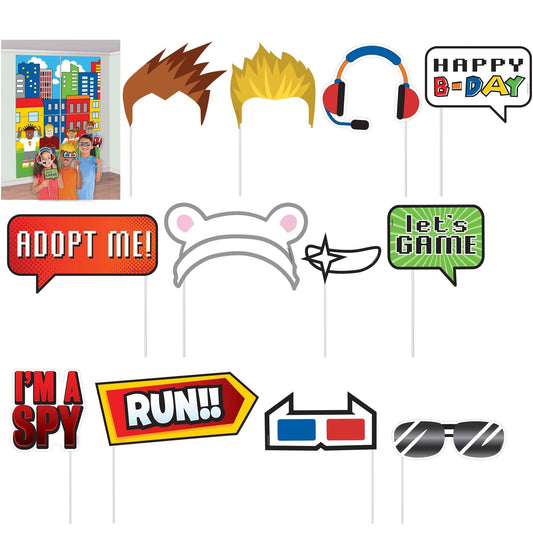 Party Town Scene Setters with Props 16 Ct