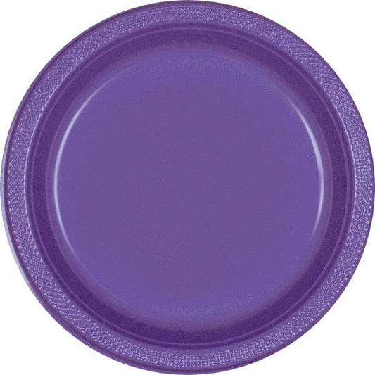 New Purple 7in Round Luncheon Plastic Plates in  a package. 20 Ct