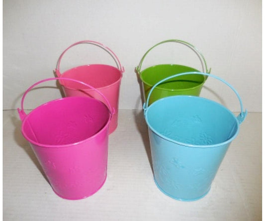 Tin Bucket With Handle